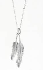 Feather pendant necklace with crystals